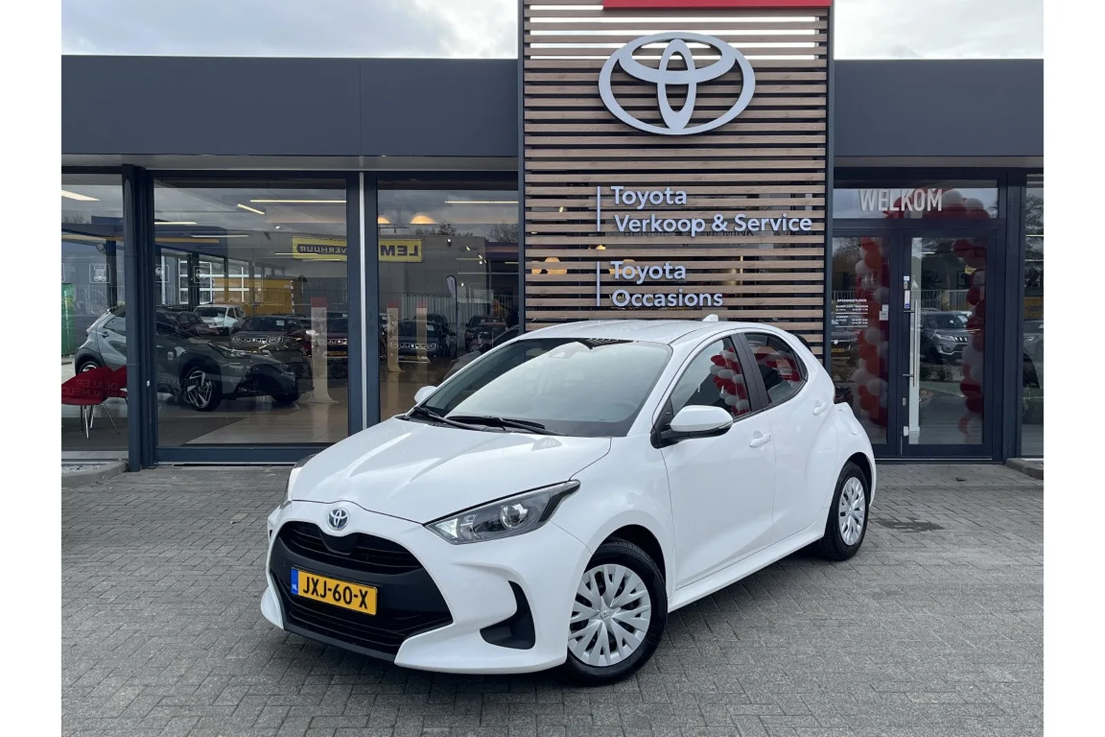 Toyota Yaris (2023) — foto 1