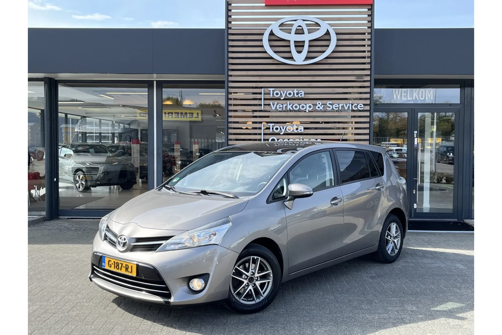 Toyota Verso (2016) — foto 1