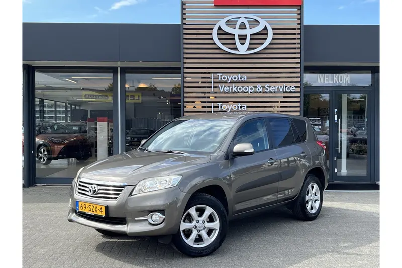 Toyota RAV4 (2012)