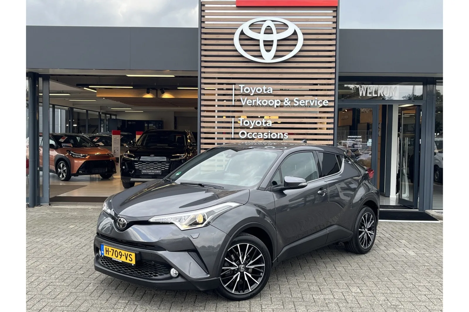 Toyota C-HR (2018) — foto 1