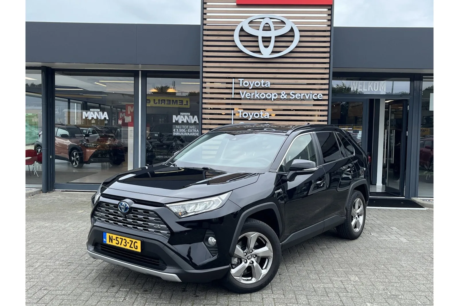 Toyota RAV4 (2022) — foto 1