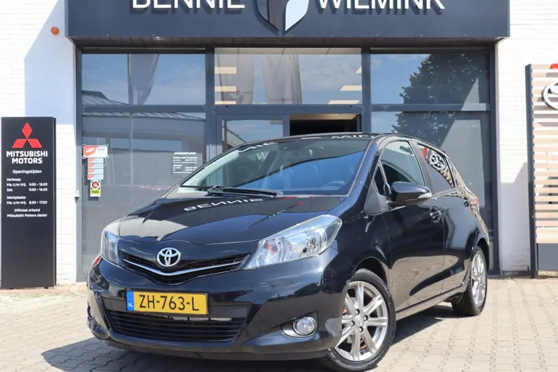 Toyota Yaris (2012)