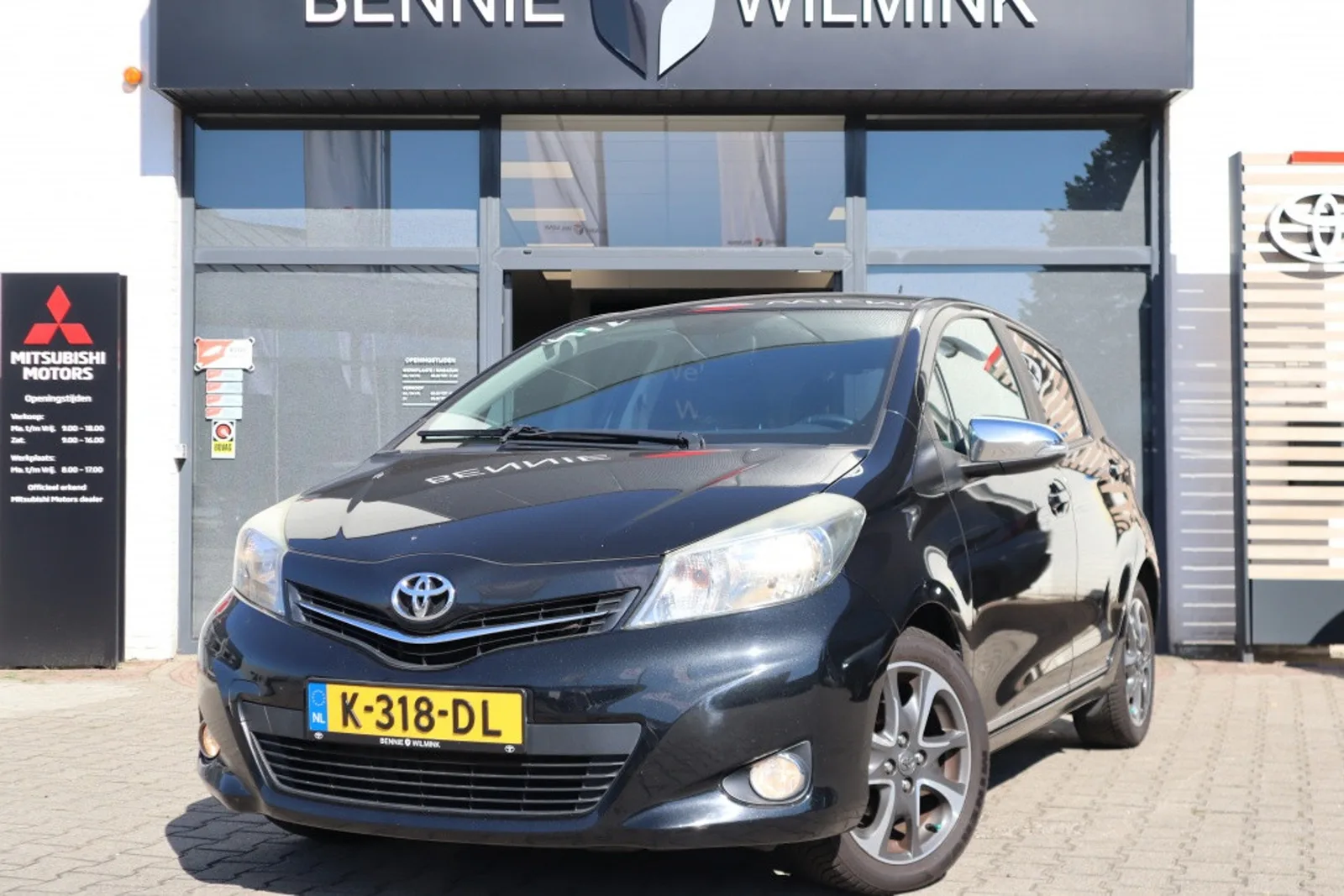 Toyota Yaris (2013) — foto 1