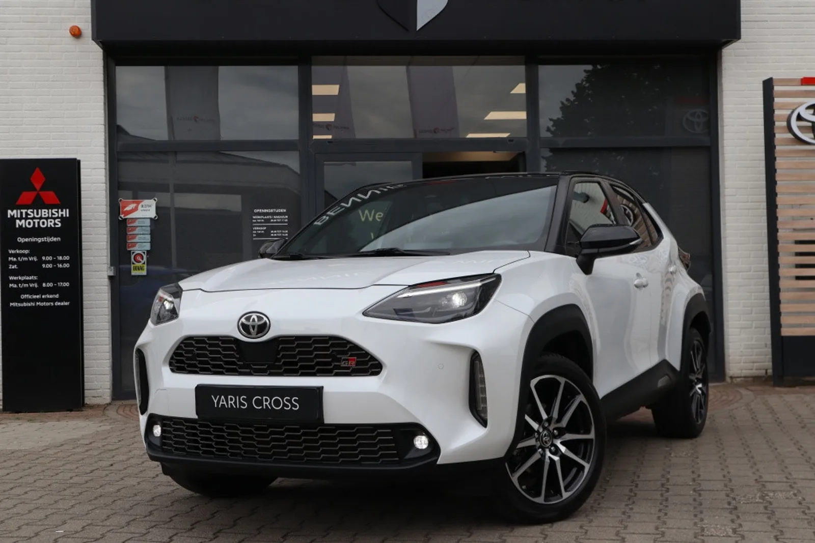 Toyota Yaris Cross (2023) — foto 1