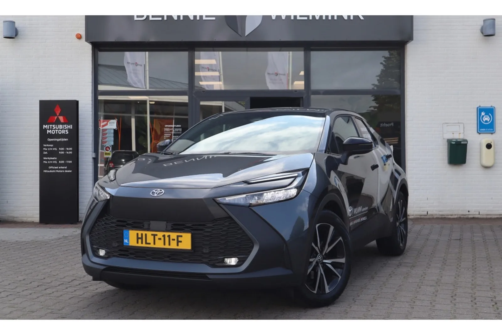 Toyota C-HR (2025) — foto 1