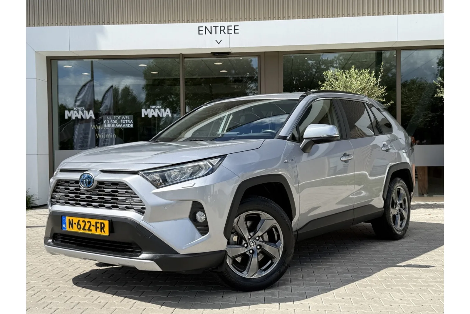 Toyota RAV4 (2021) — foto 1