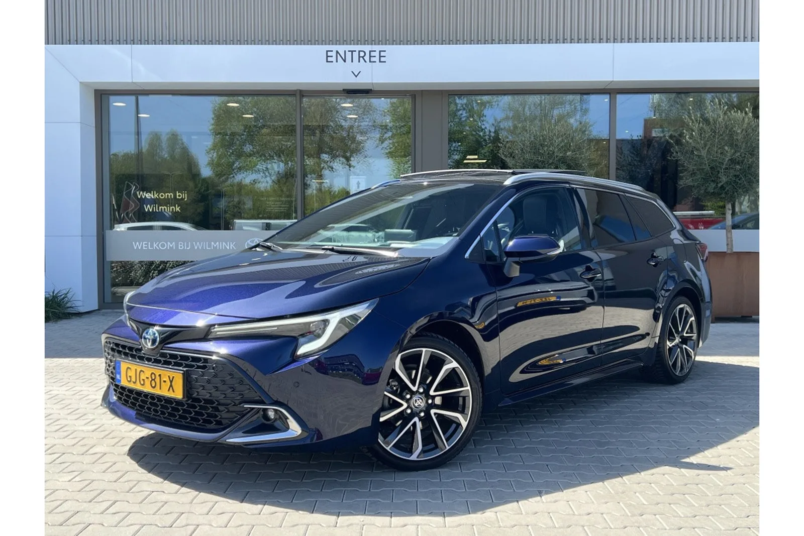 Toyota Corolla (2024) — foto 1