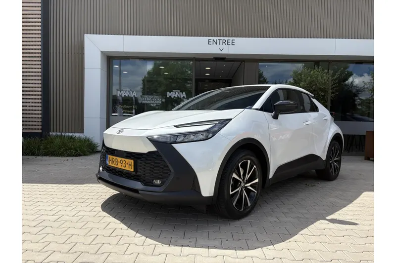Toyota C-HR (2025)
