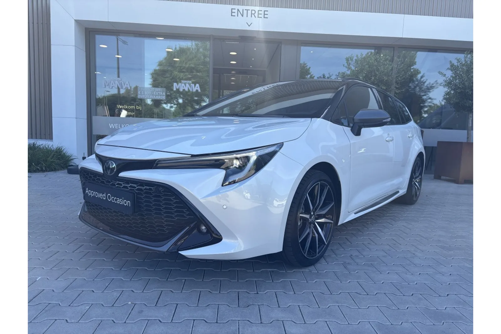 Toyota Corolla (2025) — foto 1
