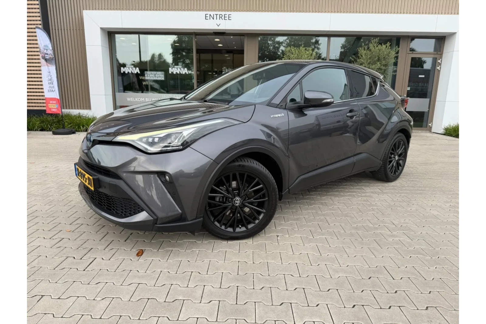 Toyota C-HR (2020) — foto 1