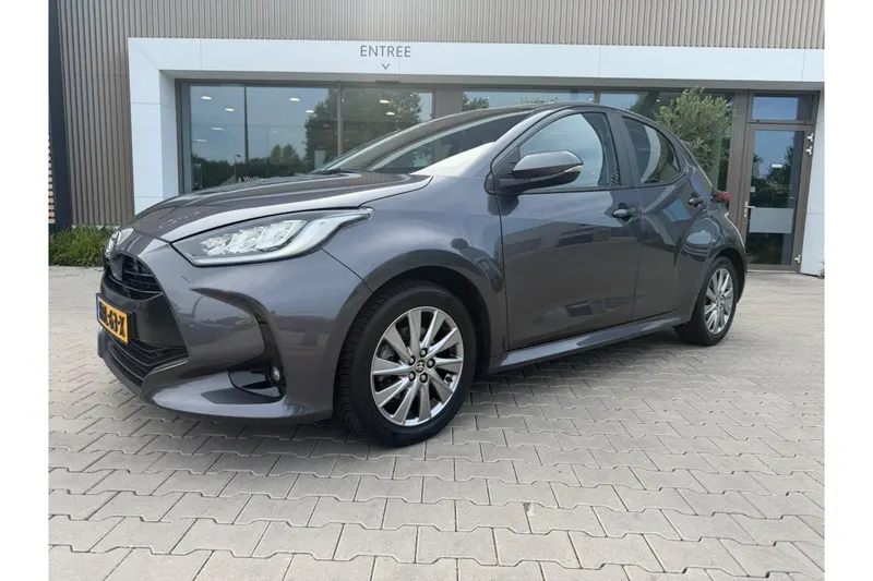 Toyota Yaris (2023)