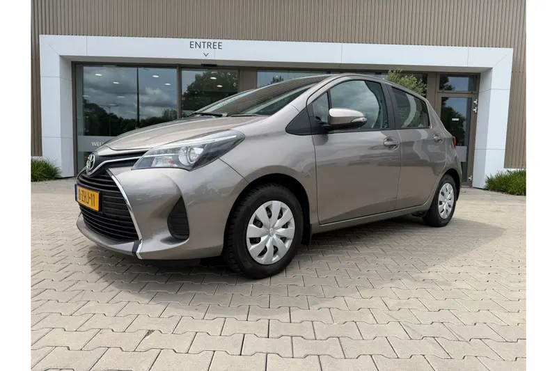 Toyota Yaris (2015)