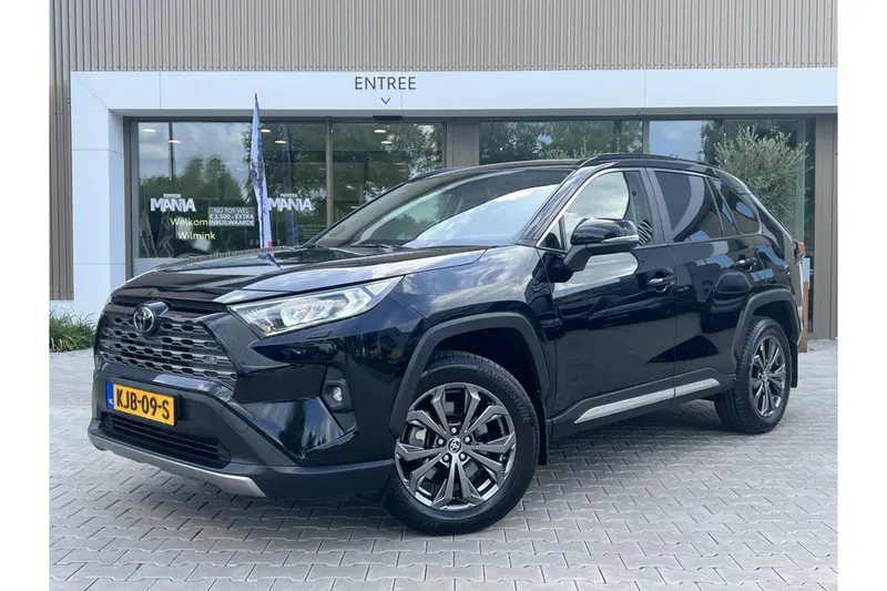 Toyota RAV4 (2023)