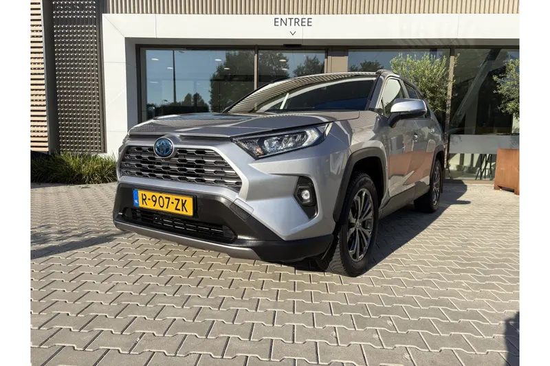 Toyota RAV4 (2022)