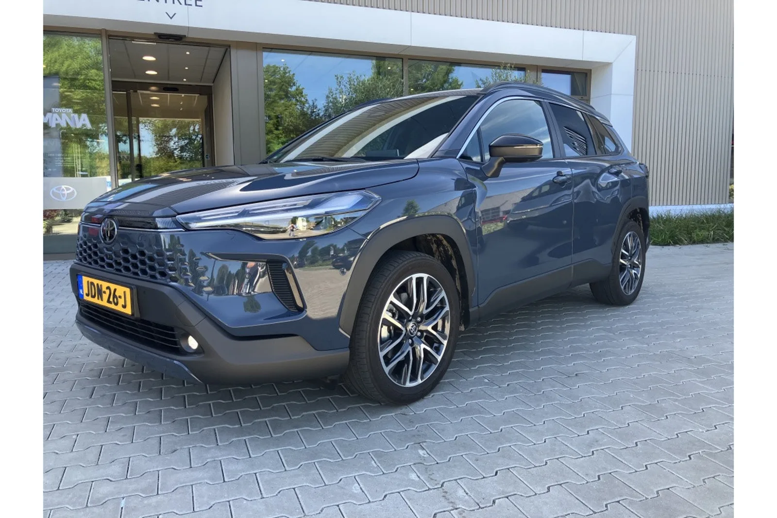 Toyota Corolla (2025) — foto 1