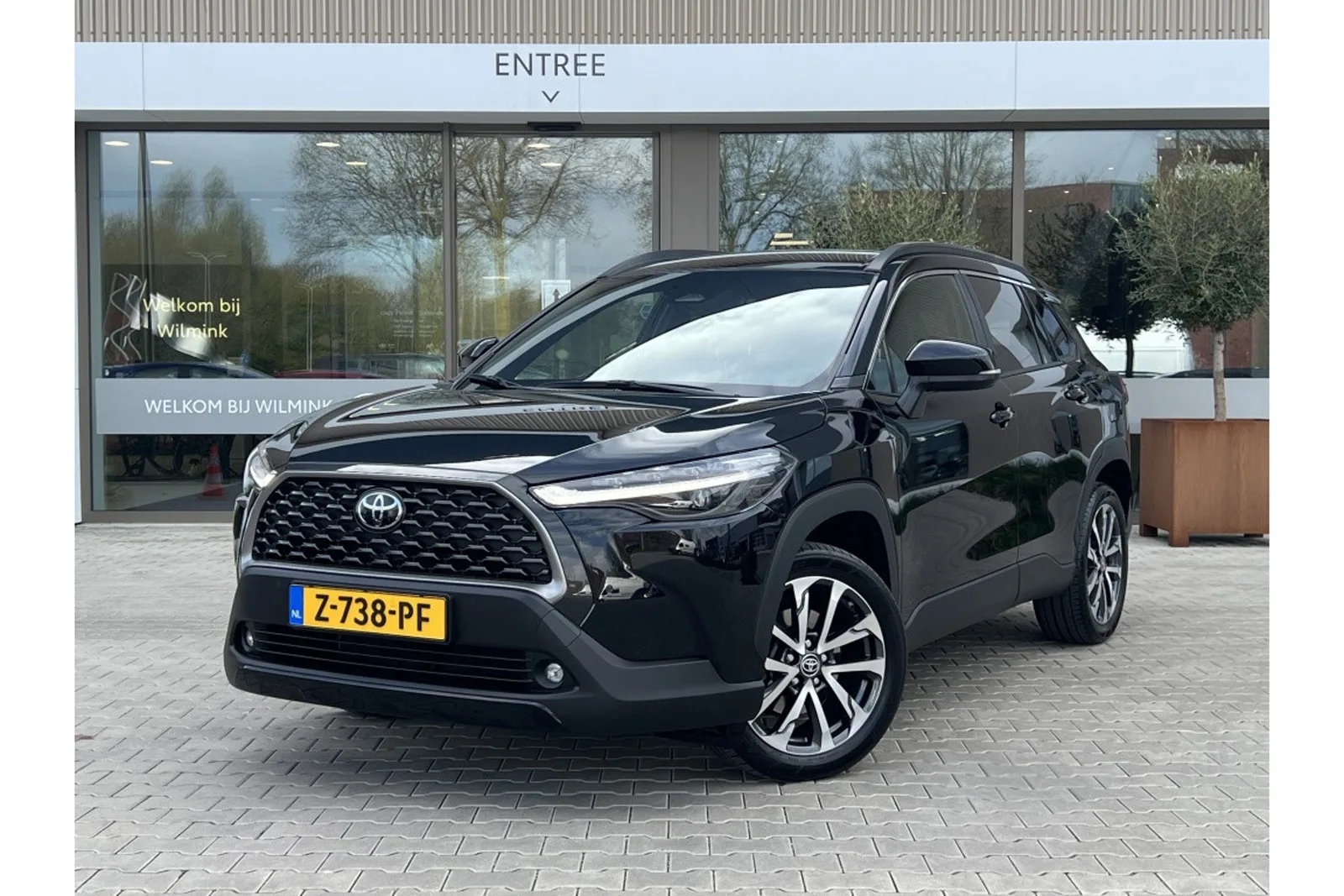 Toyota Corolla (2024) — foto 1