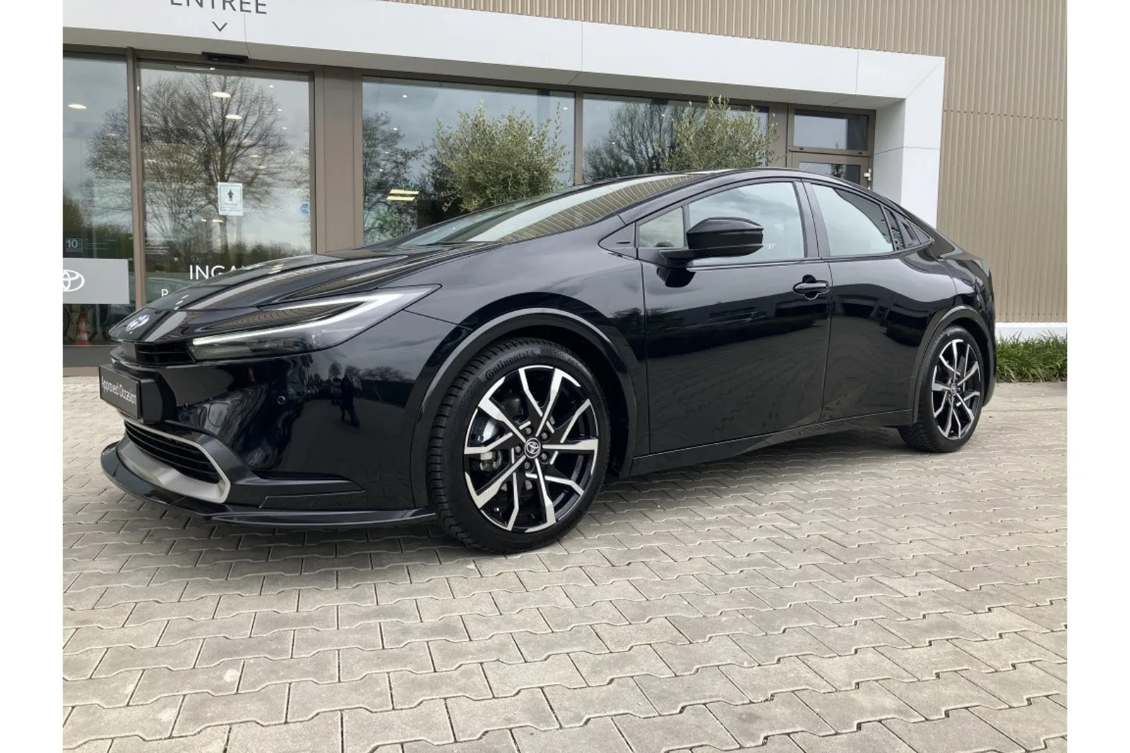 Toyota Prius (2023) — foto 1