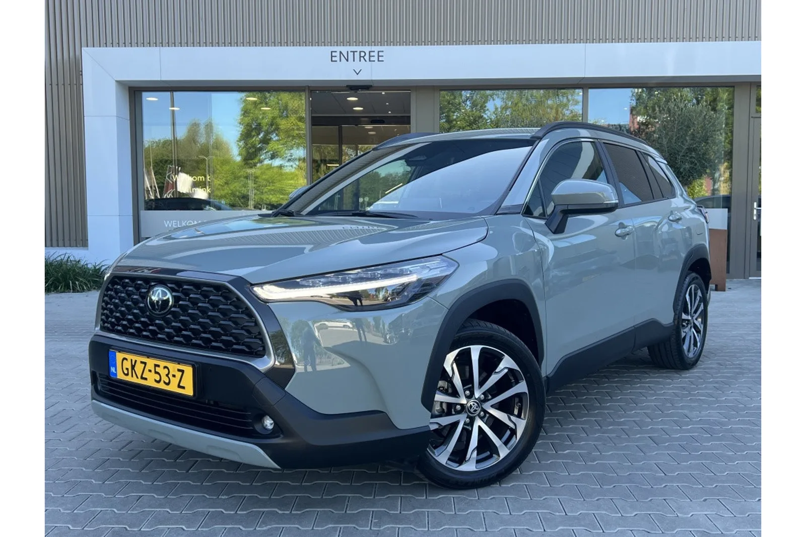 Toyota Corolla (2024) — foto 1