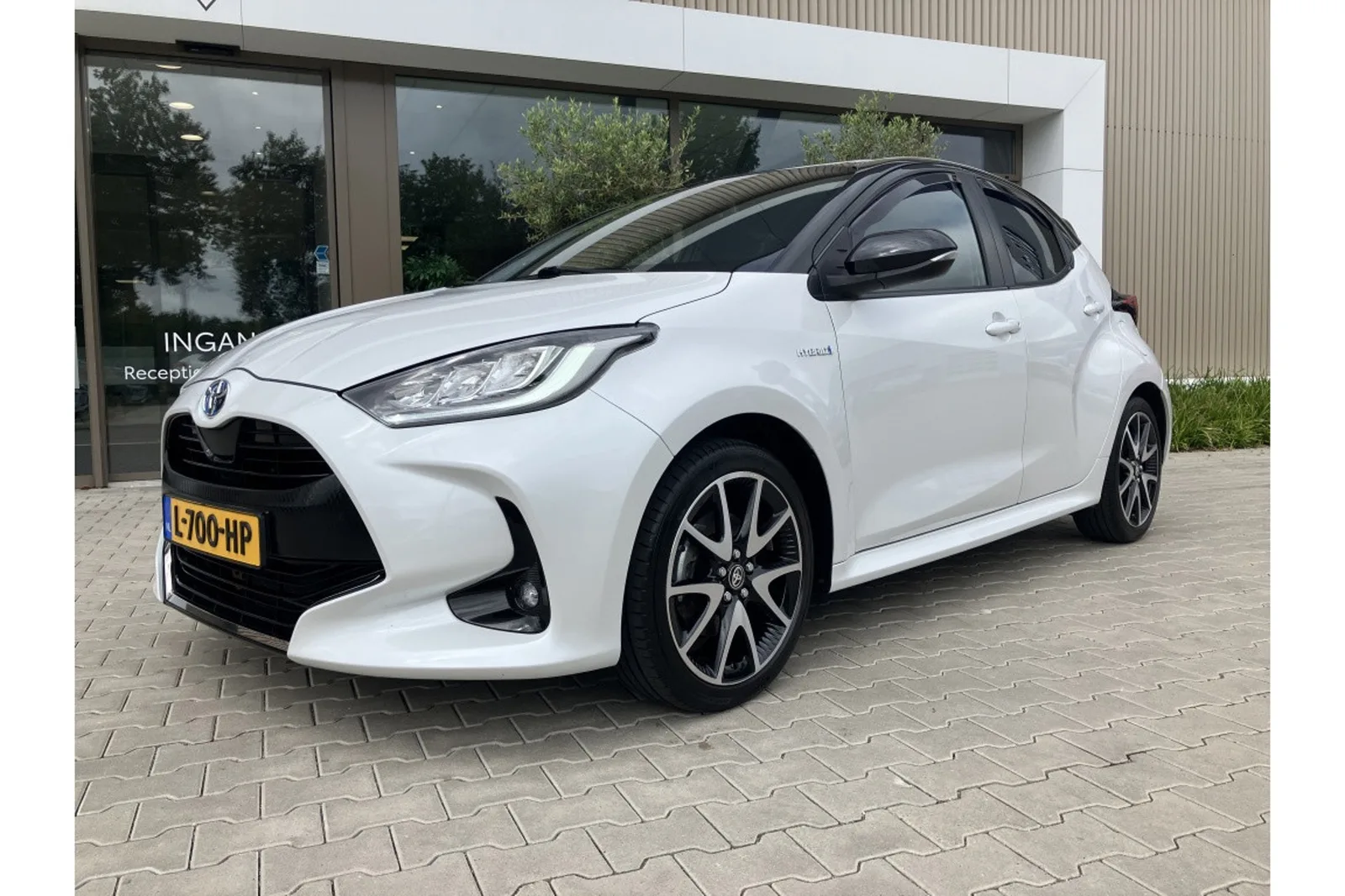 Toyota Yaris (2021) — foto 1