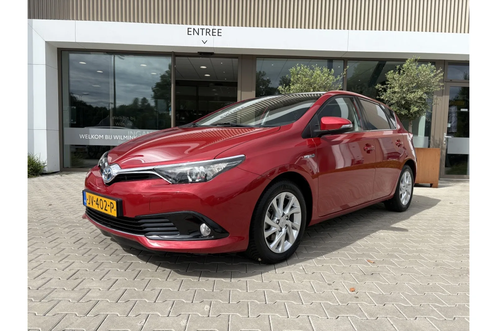 Toyota Auris (2016) — foto 1