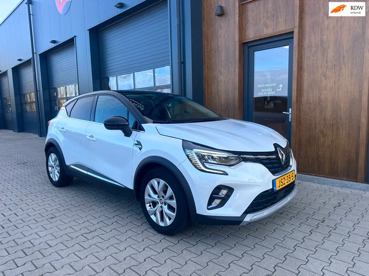 Renault Captur (2022) — foto 1