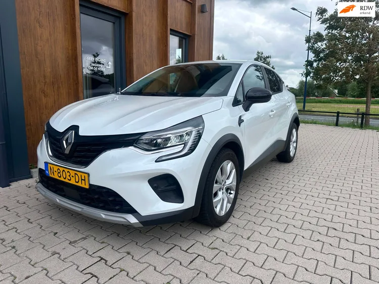 Renault Captur (2021) — foto 1