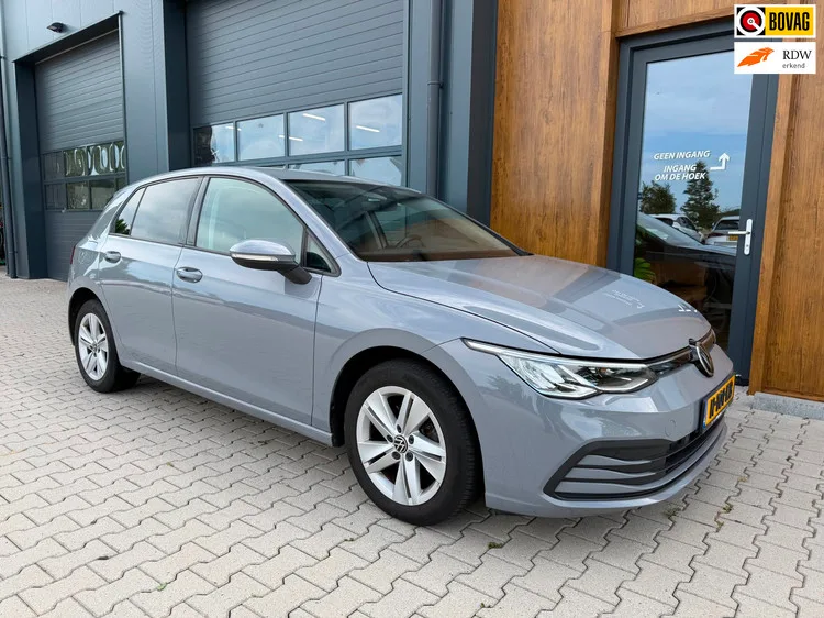 Volkswagen Golf (2020) — foto 1