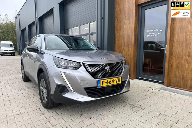 Peugeot e-2008 (2022)