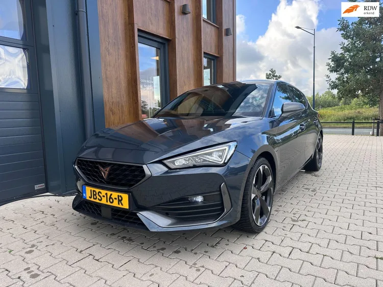 CUPRA Leon (2023) — foto 1