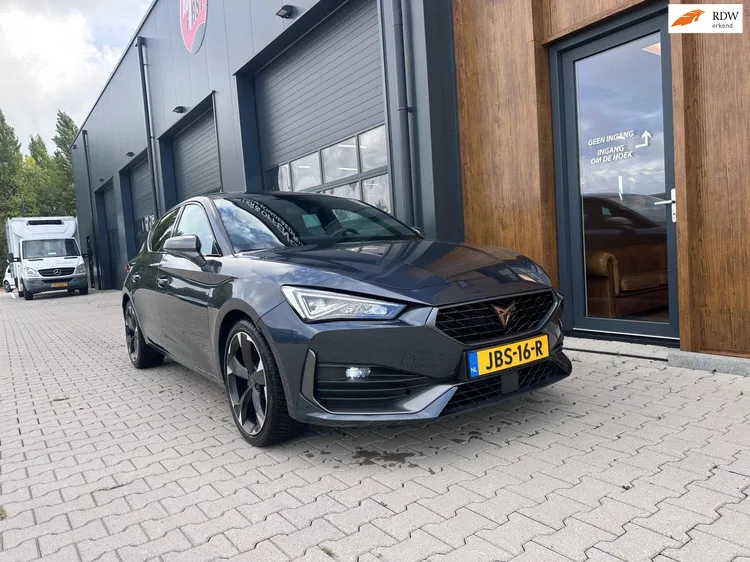 CUPRA Leon (2023) — foto 1