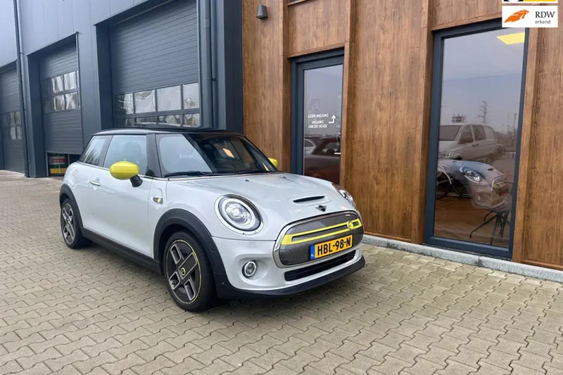 MINI Electric (2020)