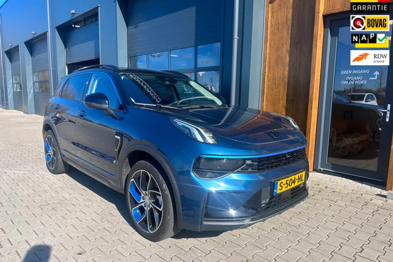 Lynk & Co 01 (2023)