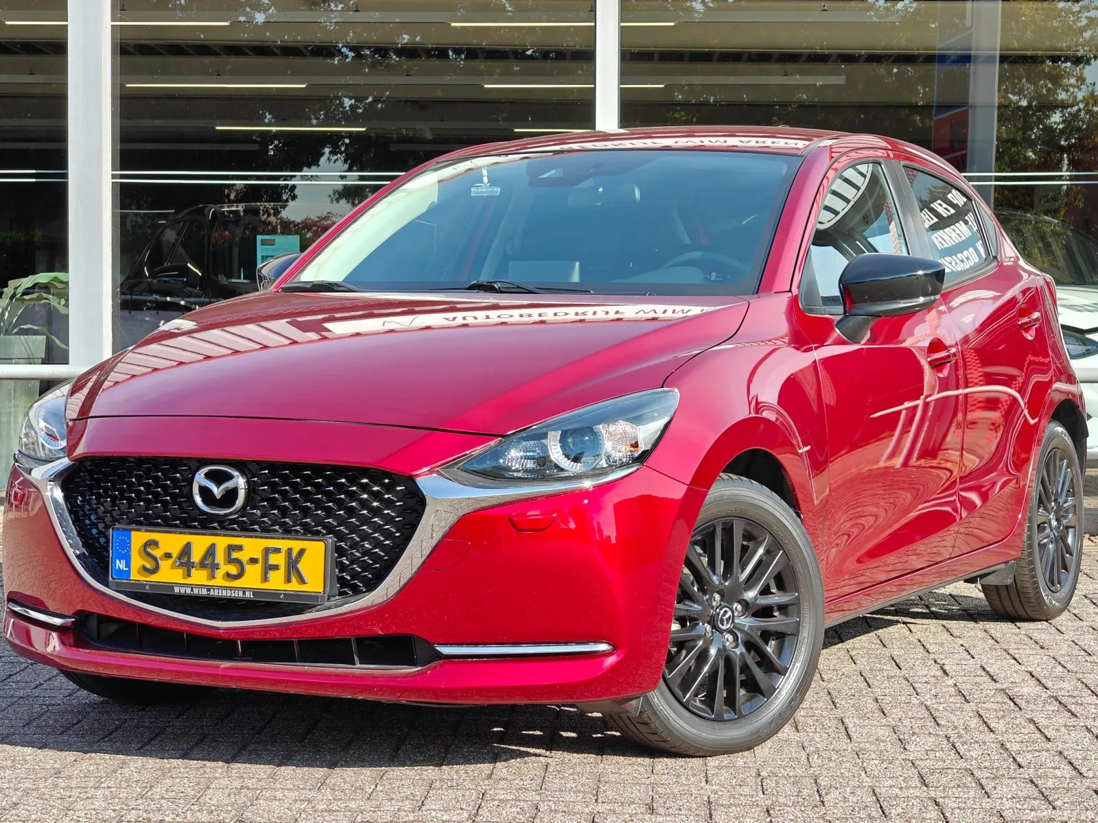 Mazda 2 (2023) — foto 1