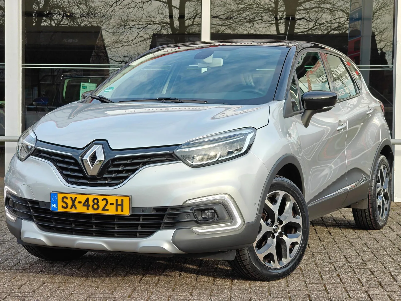 Renault Captur (2017) — foto 1