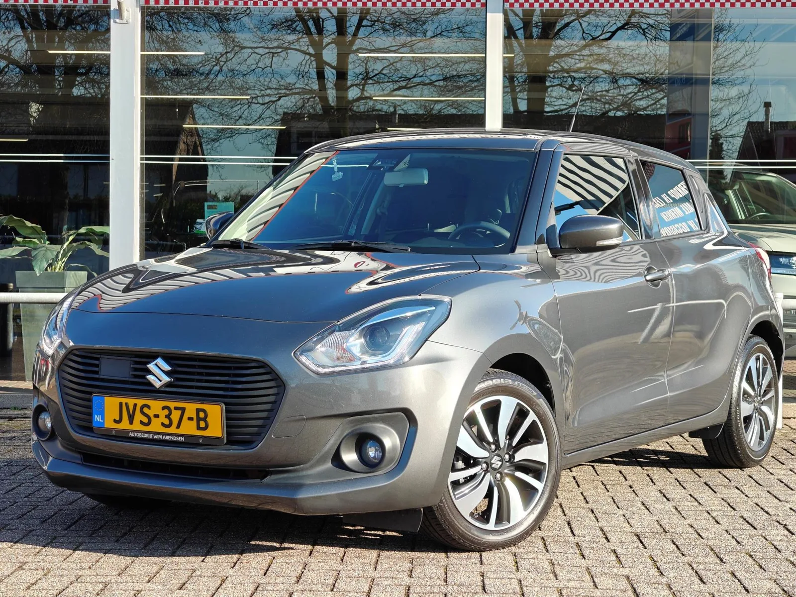Suzuki Swift (2018) — foto 1