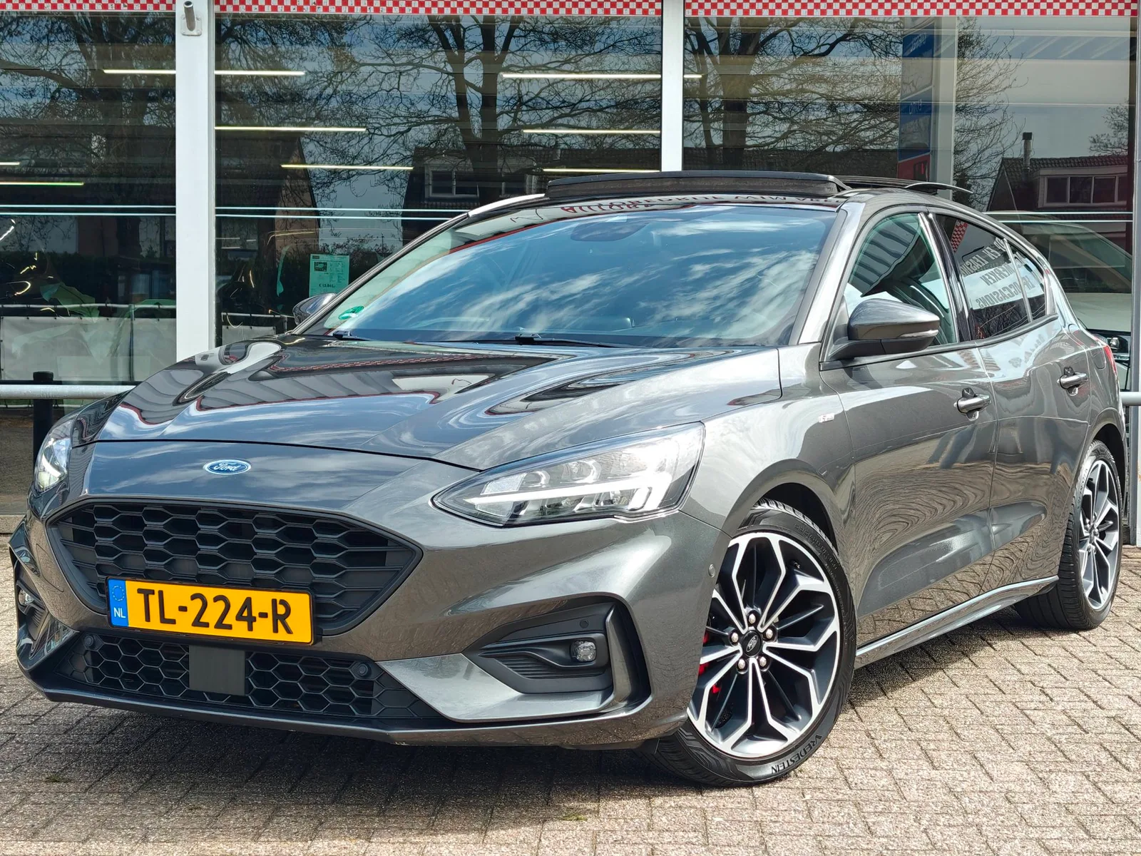 Ford Focus (2018) — foto 1