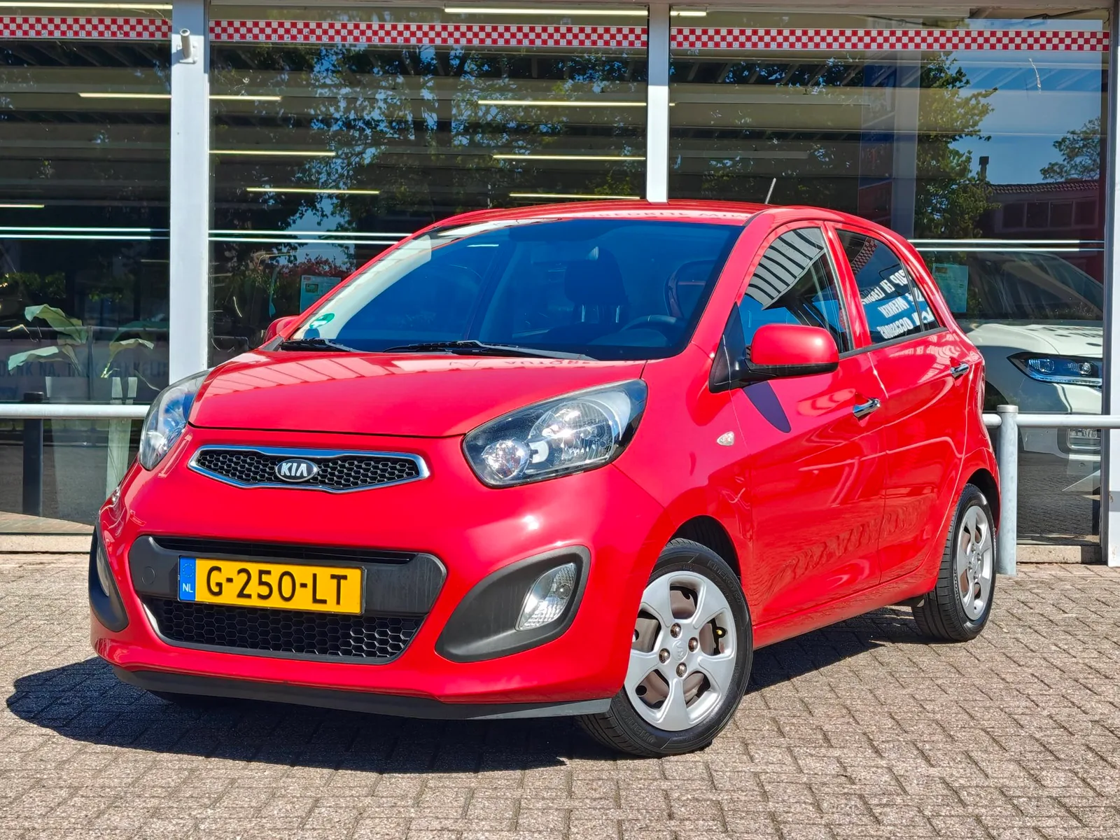 Kia Picanto (2013) — foto 1