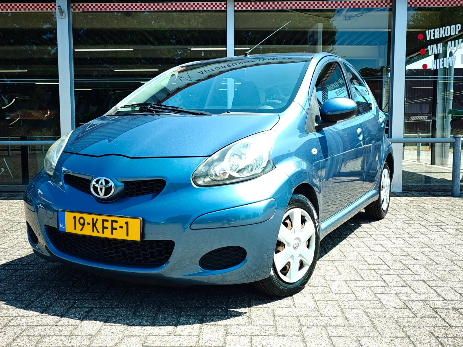 Toyota Aygo (2009) — foto 1