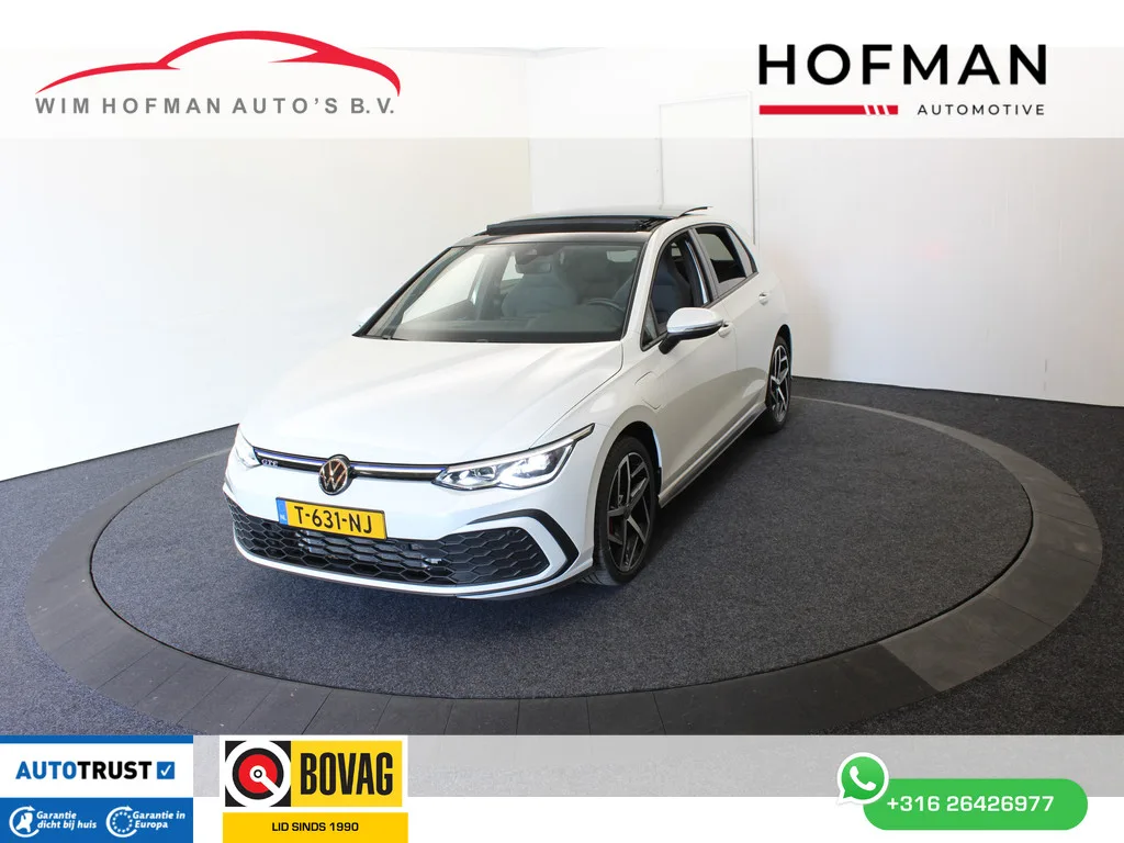 Volkswagen Golf (2021) — foto 1