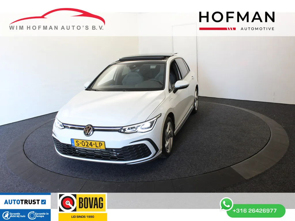Volkswagen Golf (2020) — foto 1