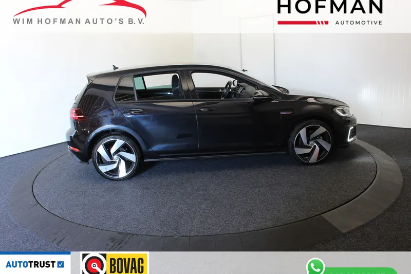 Volkswagen Golf (2020)