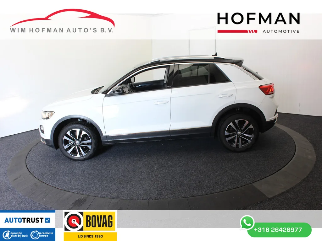 Volkswagen T-Roc (2020) — foto 1