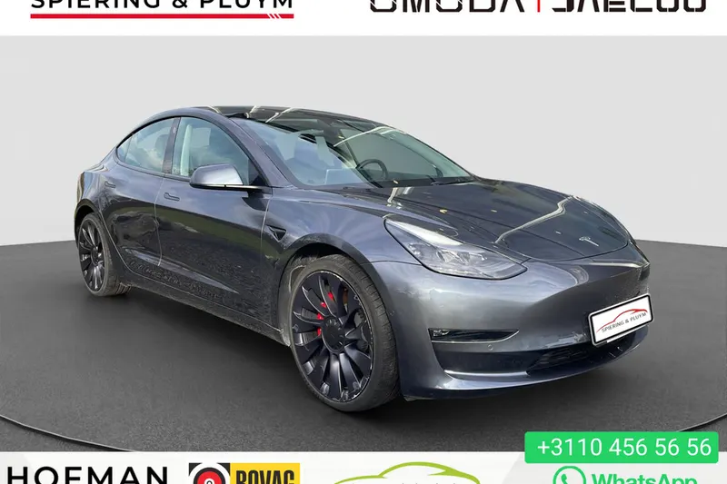 Tesla Model 3 (2022)