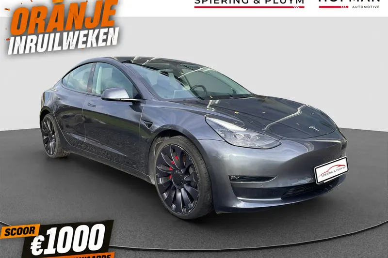 Tesla Model 3 (2022)