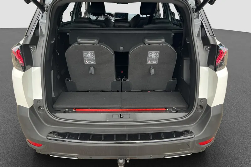 Peugeot 5008 (2021)