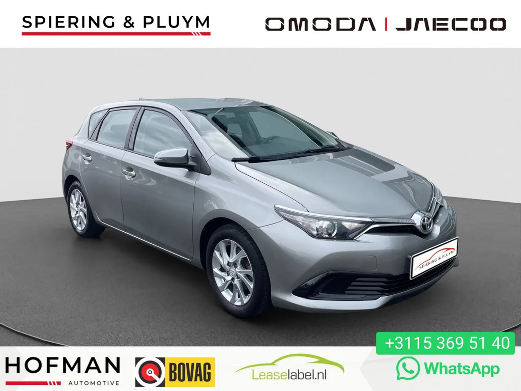Toyota Auris (2015) — foto 1