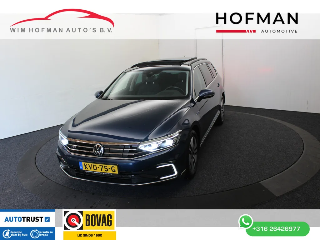 Volkswagen Passat (2022) — foto 1
