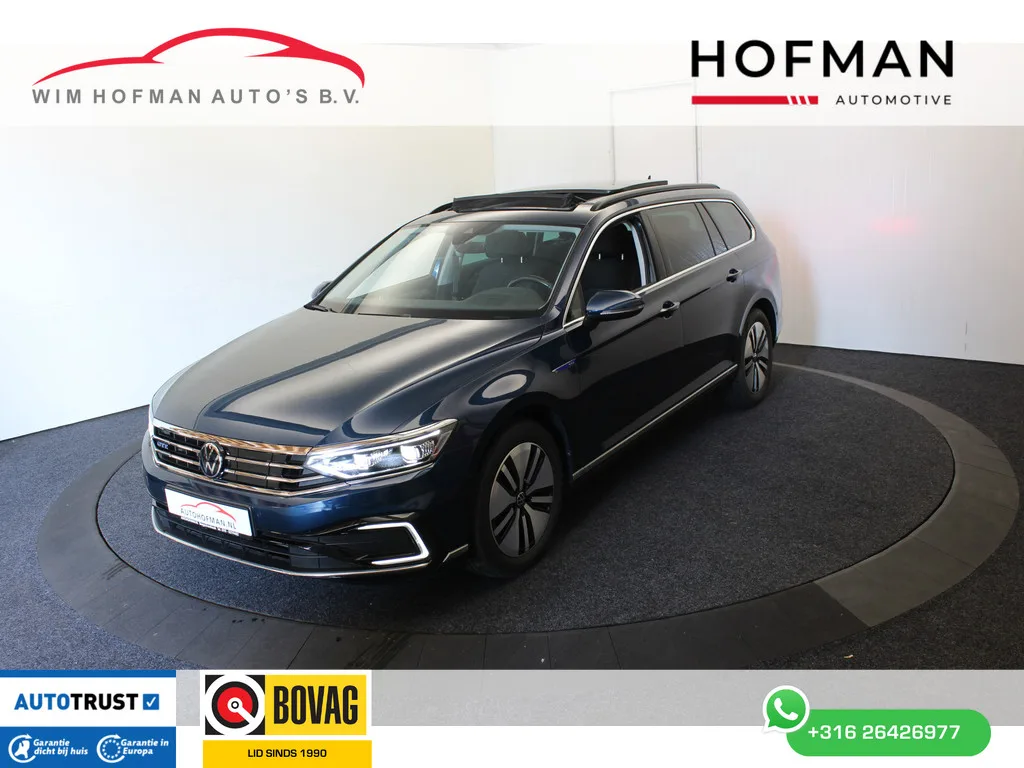 Volkswagen Passat (2022) — foto 1