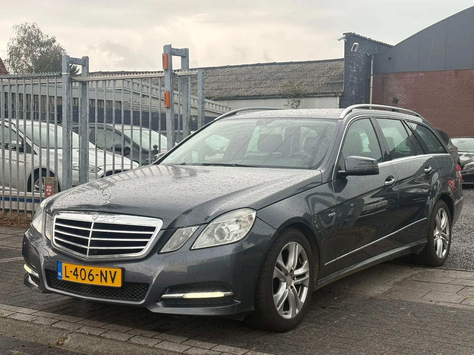 Mercedes-Benz E-Klasse (2012) — foto 1