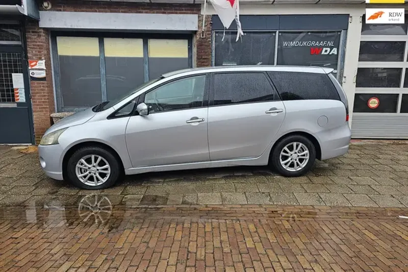 Mitsubishi Grandis (2005)